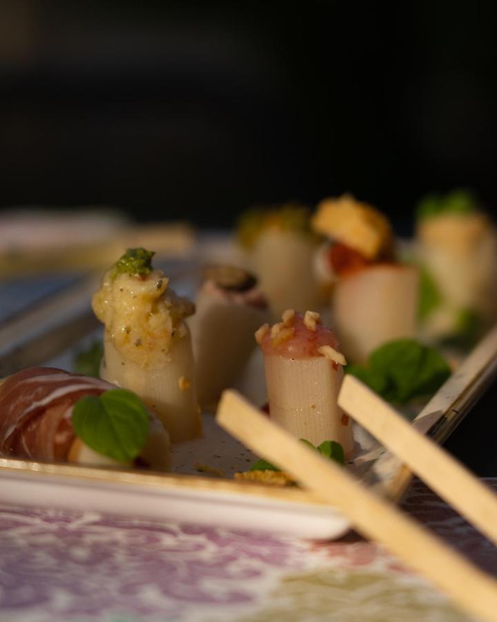 Albergo Ristorante Madonnina 칸텔로 외부 사진