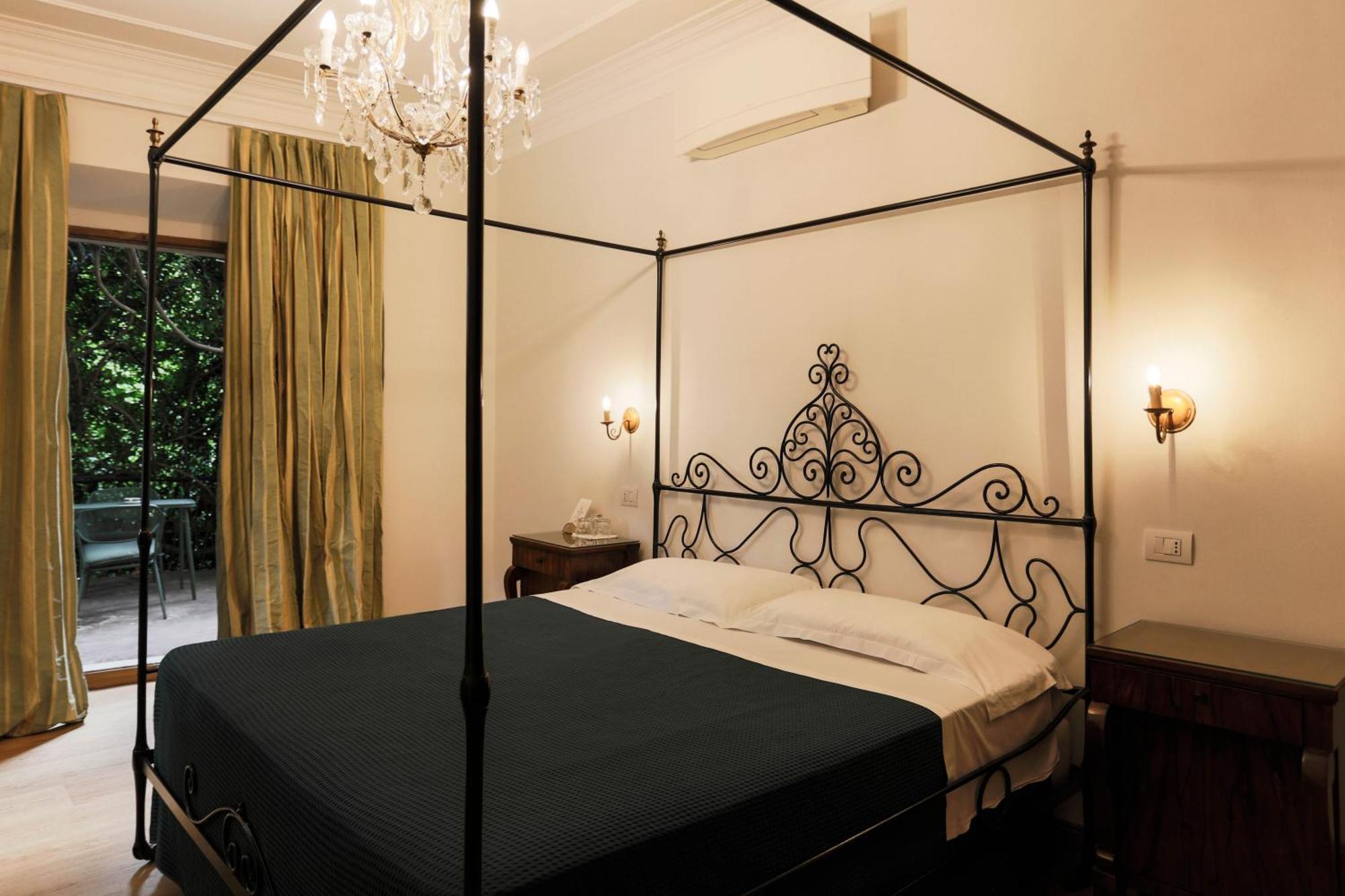 Albergo Ristorante Madonnina 칸텔로 외부 사진