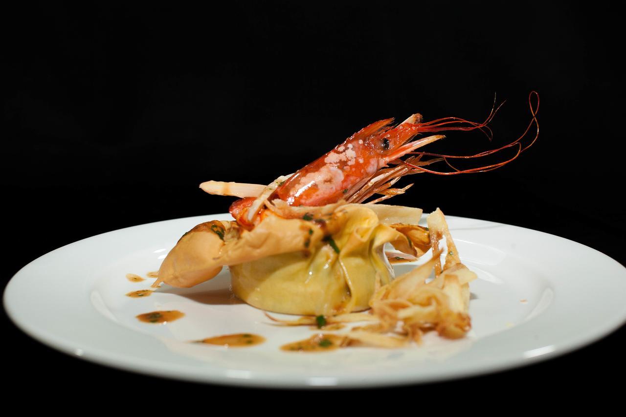 Albergo Ristorante Madonnina 칸텔로 외부 사진