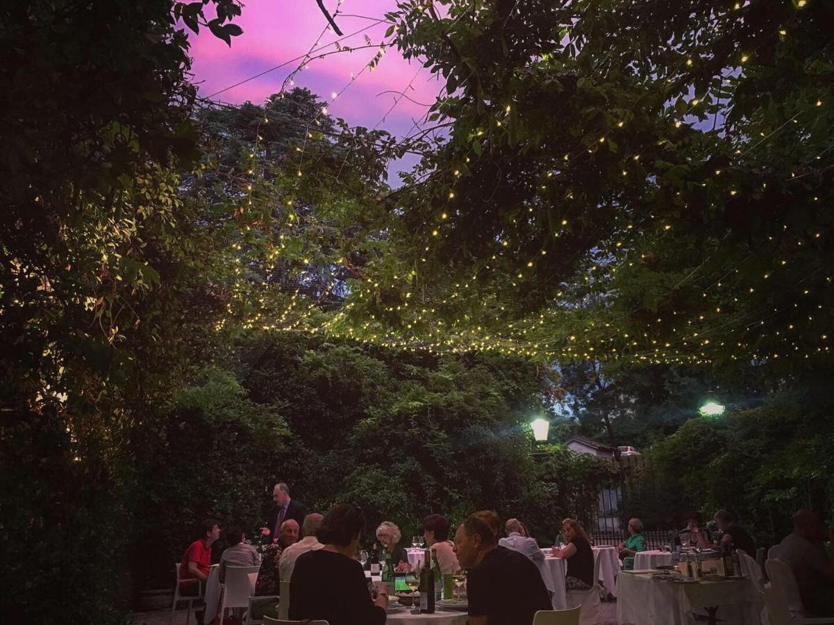 Albergo Ristorante Madonnina 칸텔로 외부 사진